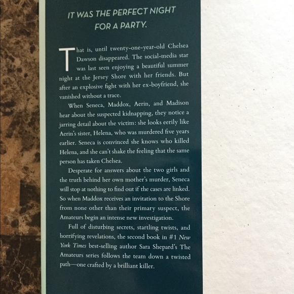 Follow Me📘 - Picture 2 of 3